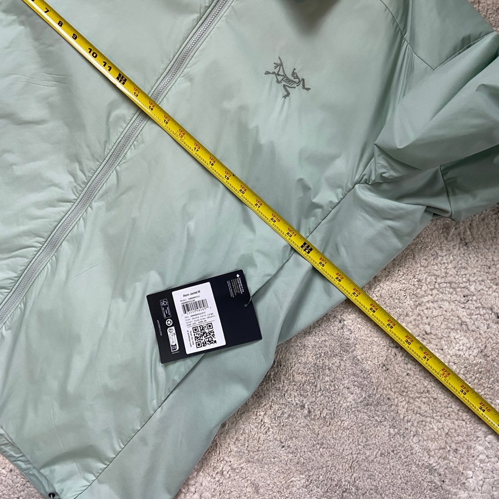 Arc'teryx Men's Mint Green Performance Jacket - Picture 10 of 13